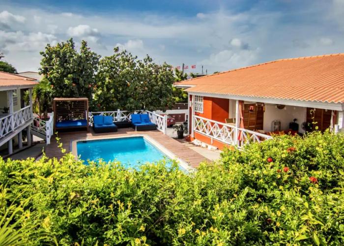 Beach Life Apartments