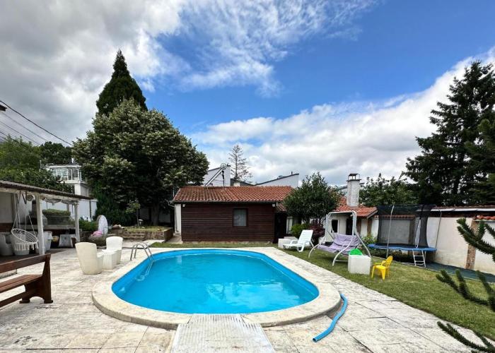 Lea Hause with swimming pool in Vitosha montain, jacuzzi and free parking