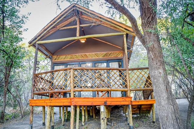 Rusty Gate Lodge and Campsite