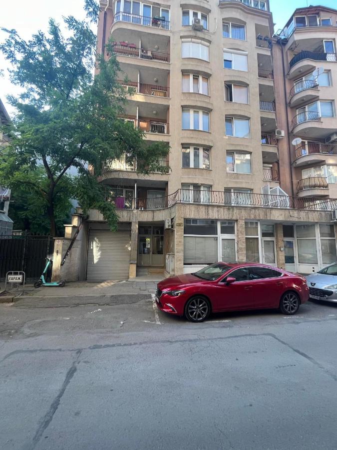 фото Sofia Centre with Free on-site Parking
