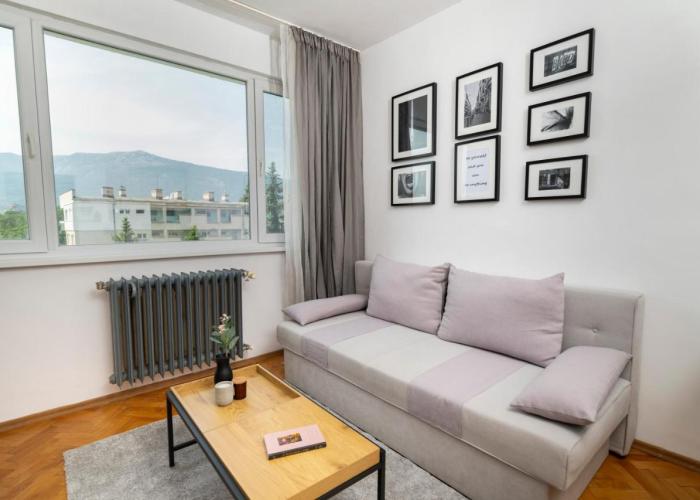 Black Peak Panorama central apartment