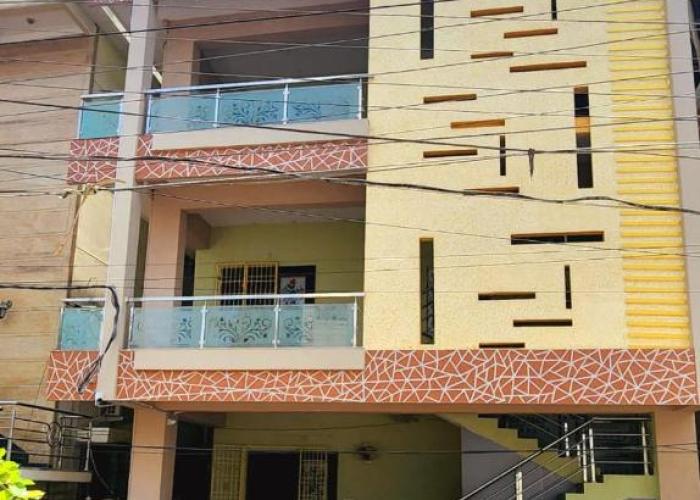 Ruhithahomestay- AC ROOMS-FREE WIFI- ANDROID TV - NEAR TO ALIPIRI- DOOR SERVICE