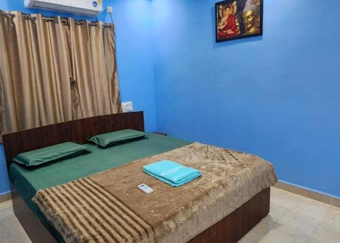Ruhithahomestay- AC ROOMS-FREE WIFI- ANDROID TV - NEAR TO ALIPIRI- DOOR SERVICE