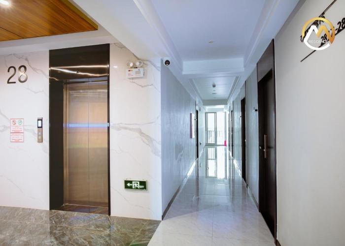 Hotel Serviced Apartments Top One Infinity Pool with View of 360 Degree