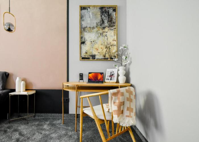 Duplex - Main Street Area - Ac - Netflix - Desk