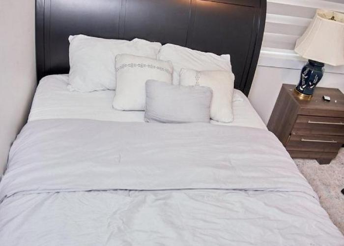 Brand-new three bedroom guest suite in the desirable neighbourhood
