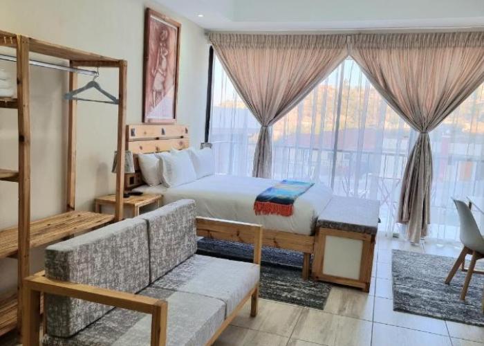 Thabeng Hotel & Restaurant
