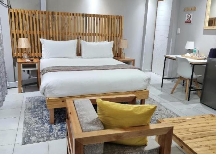 Thabeng Hotel & Restaurant