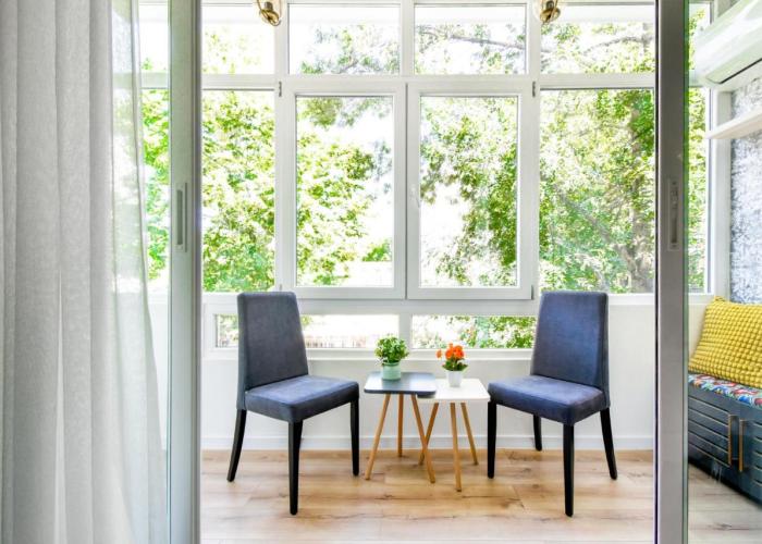 Prime Spot For 5 Full Kitchen Wi-fi Ac