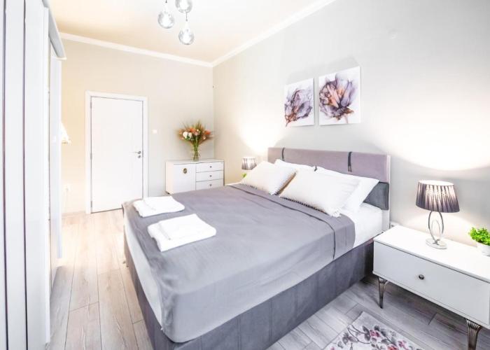 2br Downtown Suit Next To Nevski Cathedral - Ac