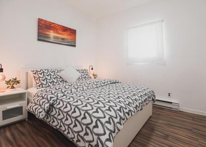 Entire Suite near YQM, NBCC, Champlain mall and Moncton Hospital