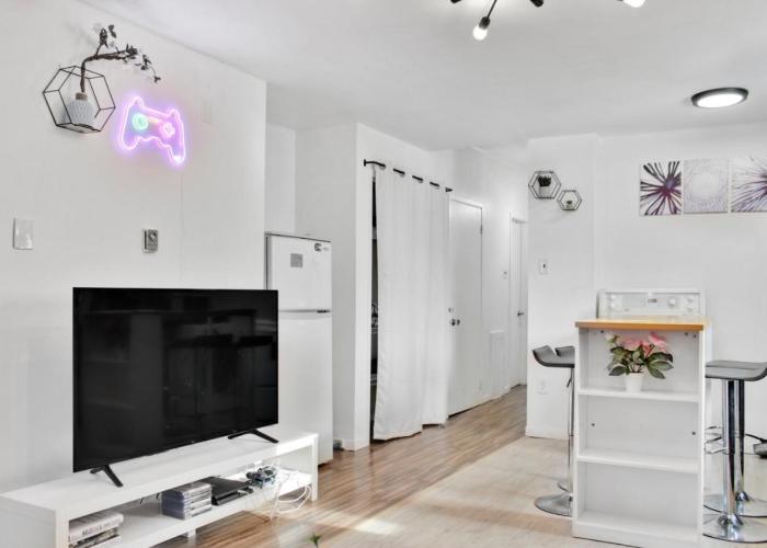 Entire Suite near YQM, NBCC, Champlain mall and Moncton Hospital
