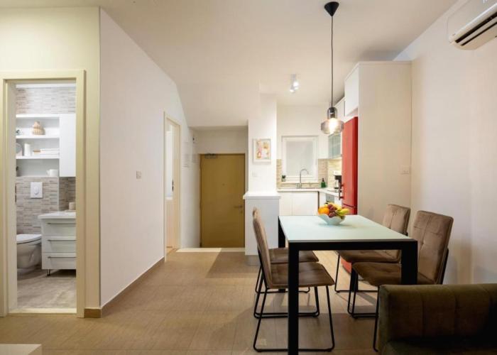 Tomas garden lux apartment