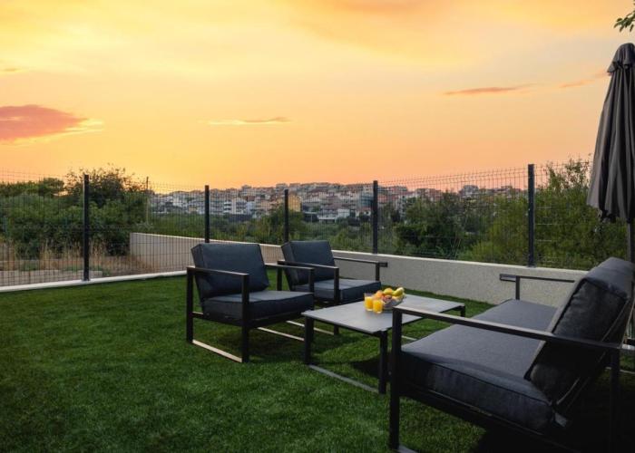 Tomas garden lux apartment