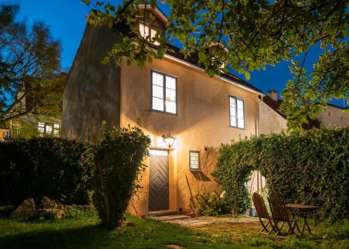 Enchanting 4 Bdr Villa close to Medieval cathedral