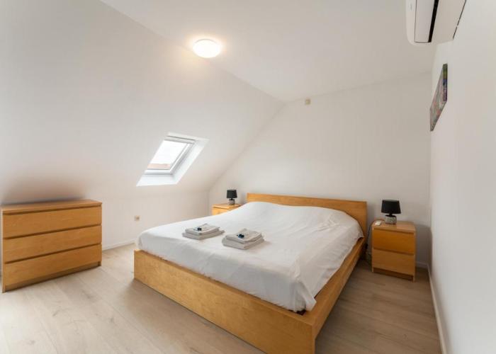 Marlie s Home - comfort stadsapp met zonnig terras