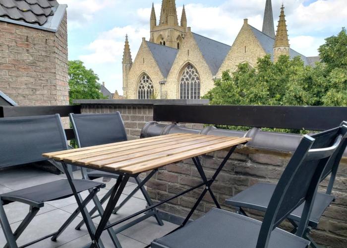 Marlie s Home - comfort stadsapp met zonnig terras