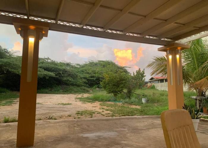 Studio apt plus rentacar close to airport & beach