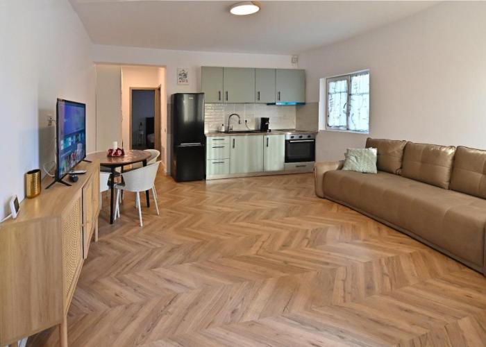 Adora Studio