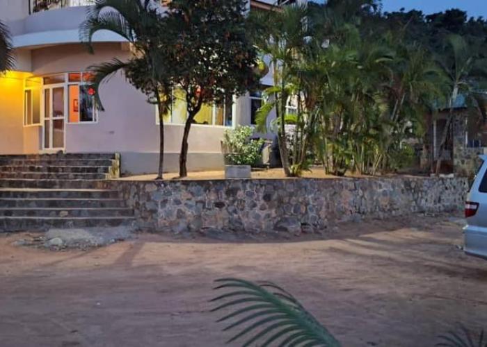 Nyanyama Resort