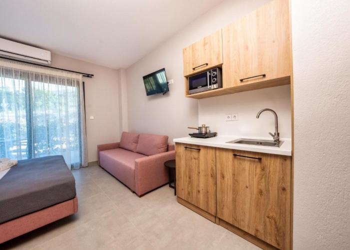 Lofos Luxury Living