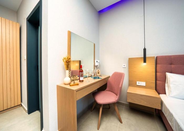 Lofos Luxury Living