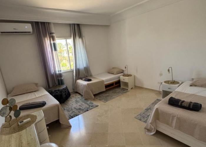 Seaside Luxury Apartment