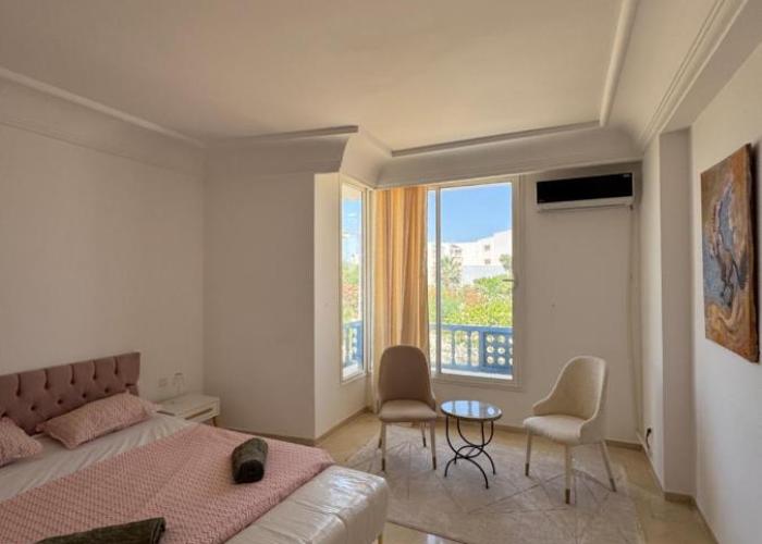 Seaside Luxury Apartment