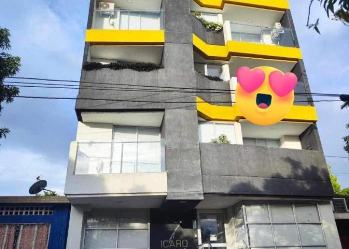 Apartamento Central cerca a clínicas, con excelentes acabados y muy comodo