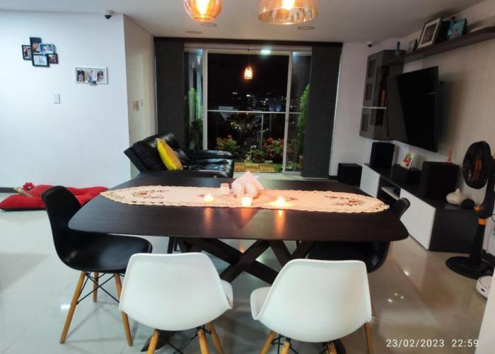 Apartamento Central cerca a clínicas, con excelentes acabados y muy comodo