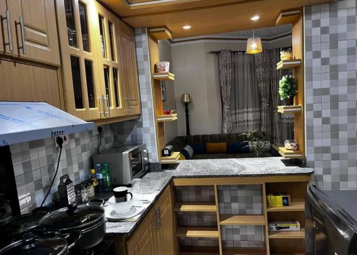 Trinity Furnished Apartment-Modern Apartment nestled in a quiet Buwaate