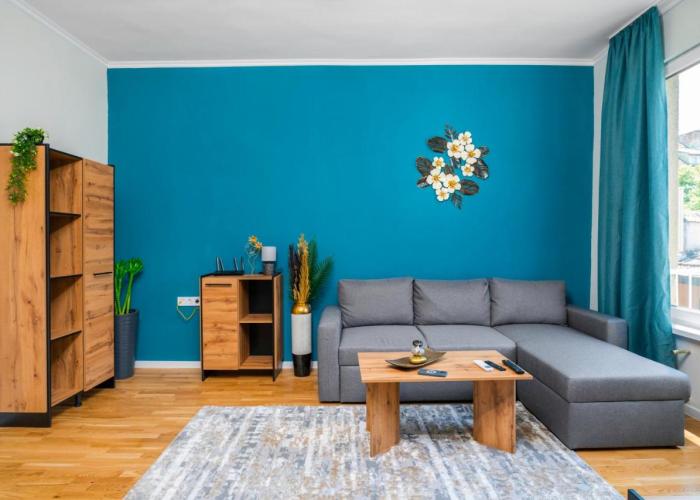 Spacious 2BD Near NDK with WorkSpace by Flat Mаnager