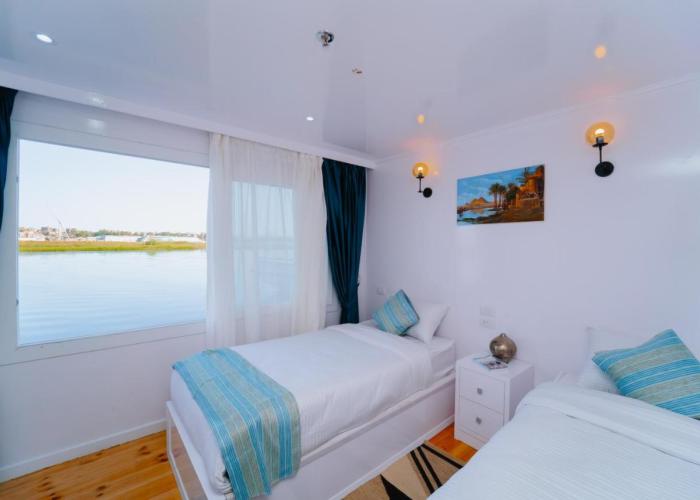 Turquoise Dahabiya , 3,4,7 nights sailing between Luxor and Aswan