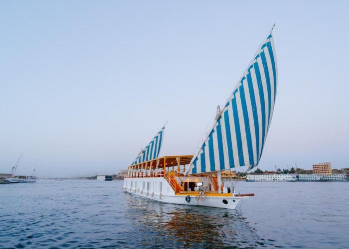Turquoise Dahabiya , 3,4,7 nights sailing between Luxor and Aswan
