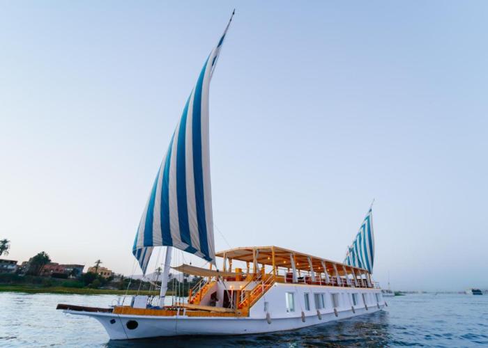 Turquoise Dahabiya , 3,4,7 nights sailing between Luxor and Aswan