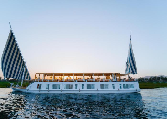Turquoise Dahabiya , 3,4,7 nights sailing between Luxor and Aswan