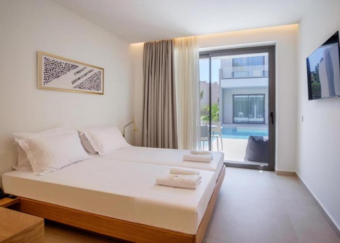 Phos Hotel Adults Only