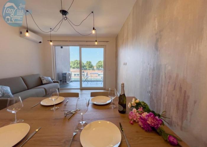 Blue Life Tirabora Short Rent