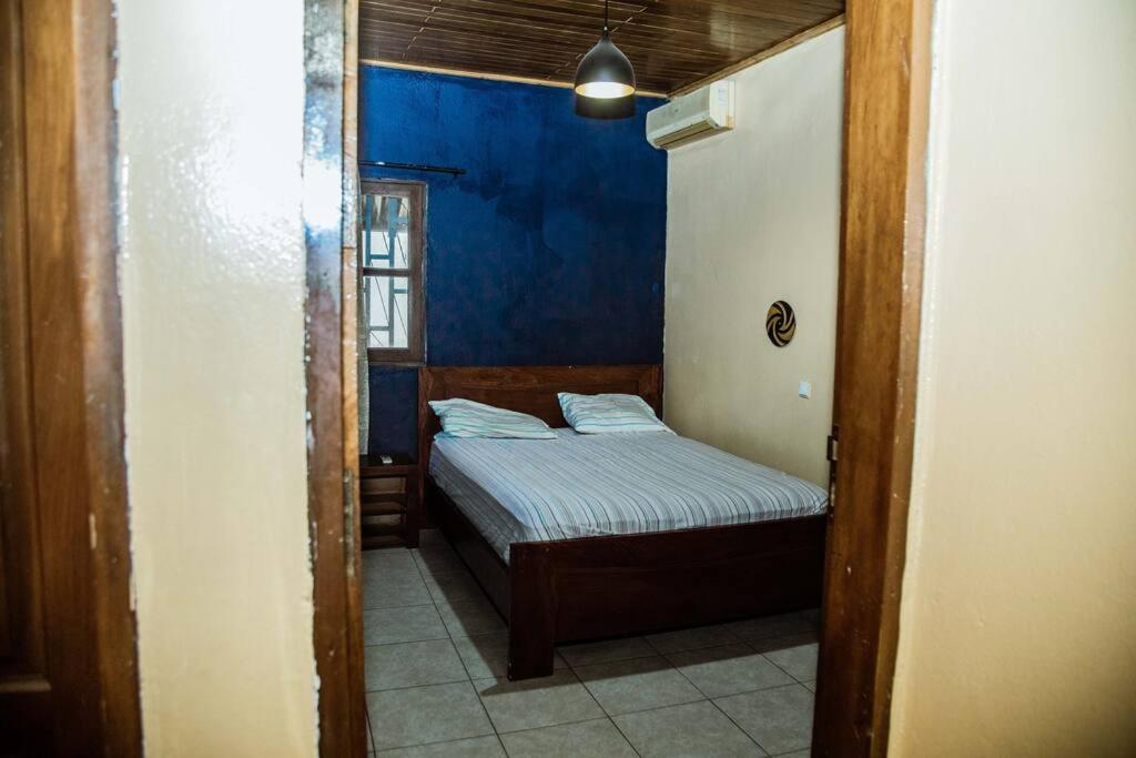 фото Spacious 2BR Roadside Apartment