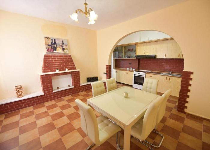Fishta Villa and Apartments