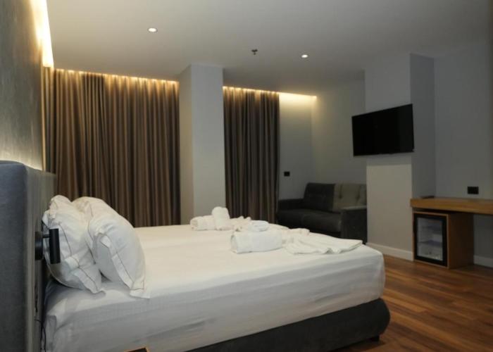 Bounty Hotel