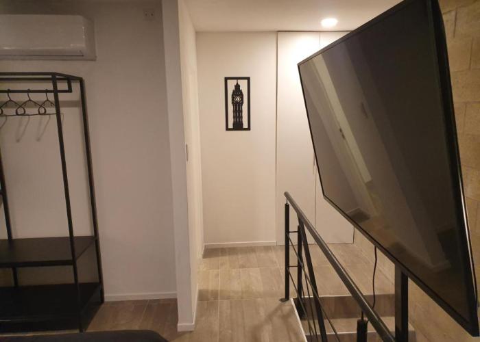 M duplex