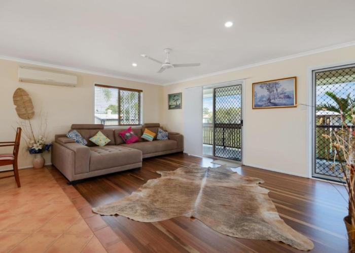 111 Rice street Oasis Upstairs
