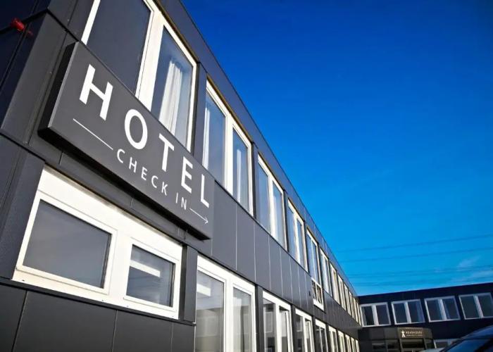 Road House Hotel