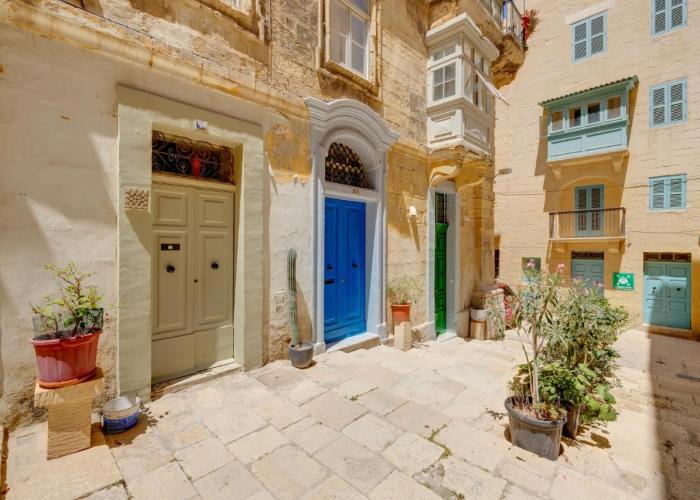Trendy Studio Retreat in Historic Valletta