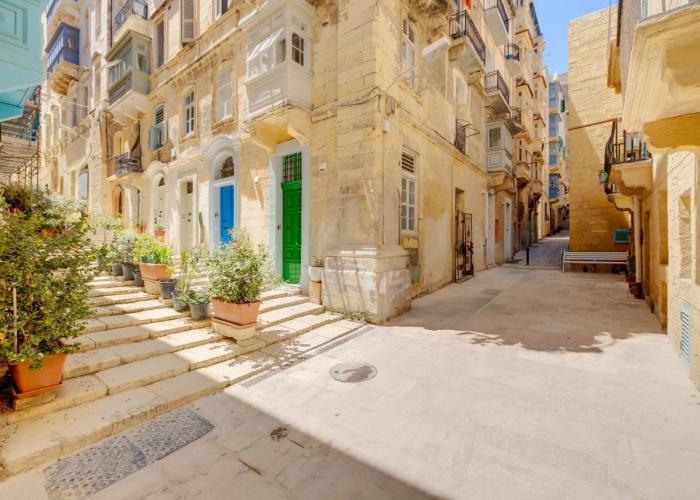 Trendy Studio Retreat in Historic Valletta