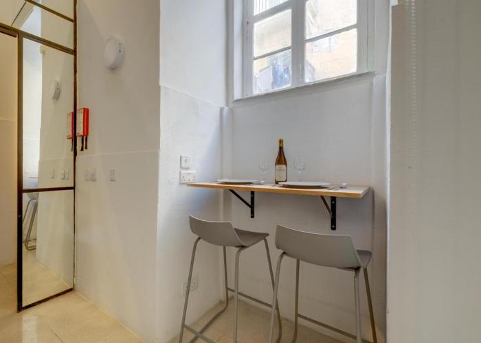 Trendy Studio Retreat in Historic Valletta
