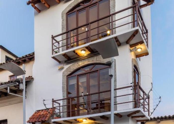 Bumba Suites