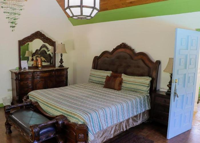 Seven Palms Villa