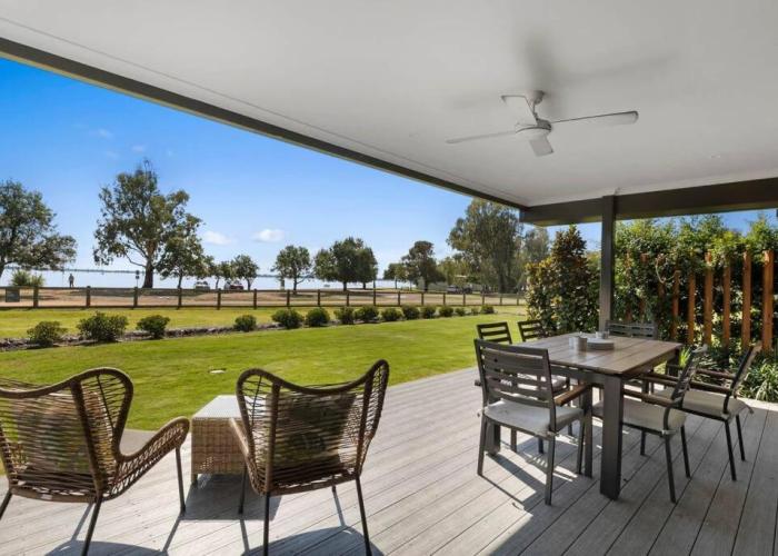 No 1 Marine Cove - Lake Views